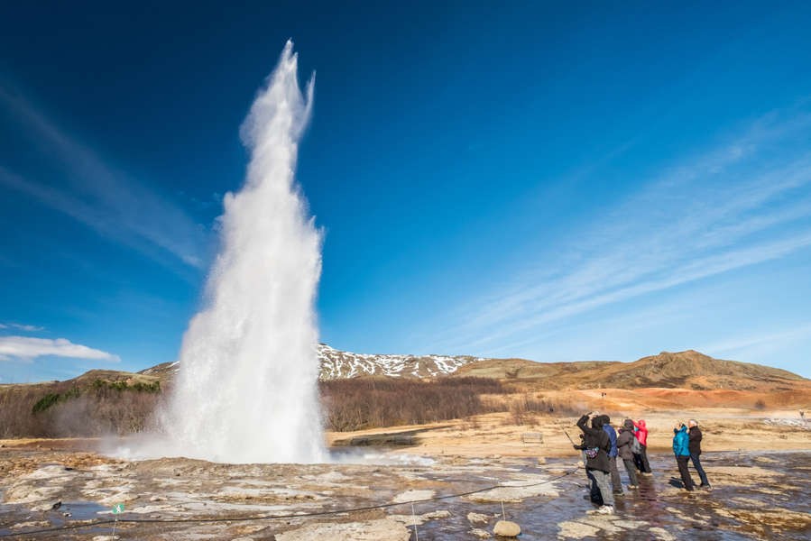 Golden circle and geysir stop on the route iceland clockwise or counterclockwise