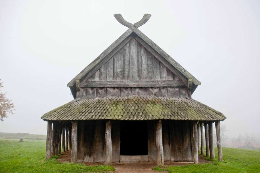 reconstruction of a viking house in Denmark
