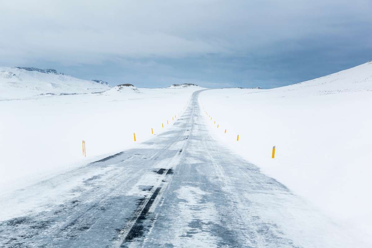 snow tires, Iceland