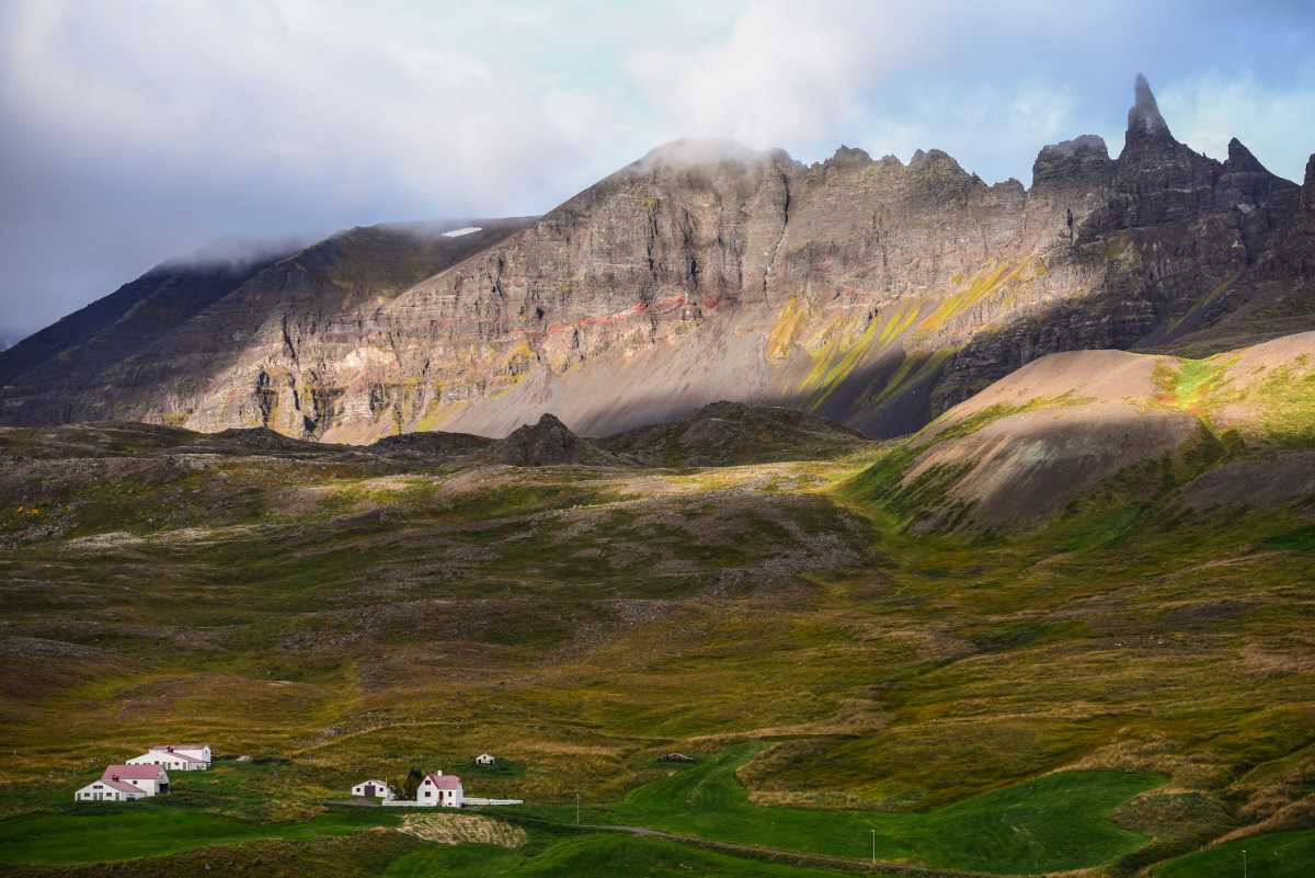 Icelandic ridges