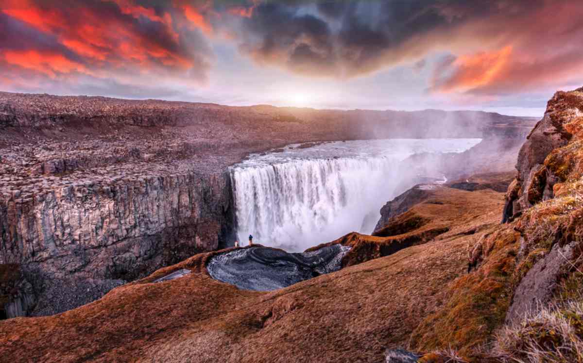 tours to iceland in the fall