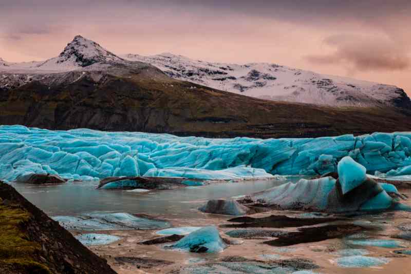 Svinafellsjökull Glacier