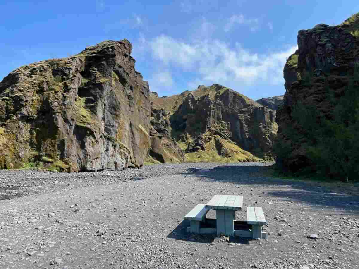  Stakkholtsgjá Canyon picnic area