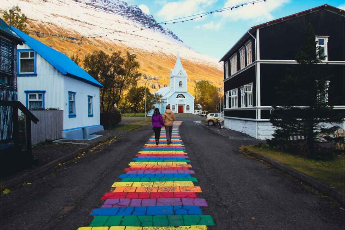 Fischerort Seydisfjordur in Ostisland
