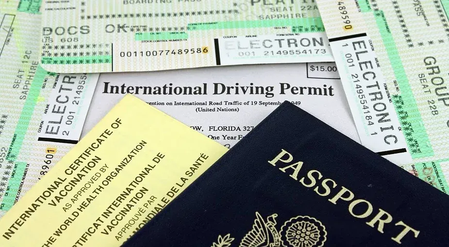 Permis de conduire international en Islande Ensemble de certificats et permis physiques parmi lesquels le permis de conduire international prédomine.