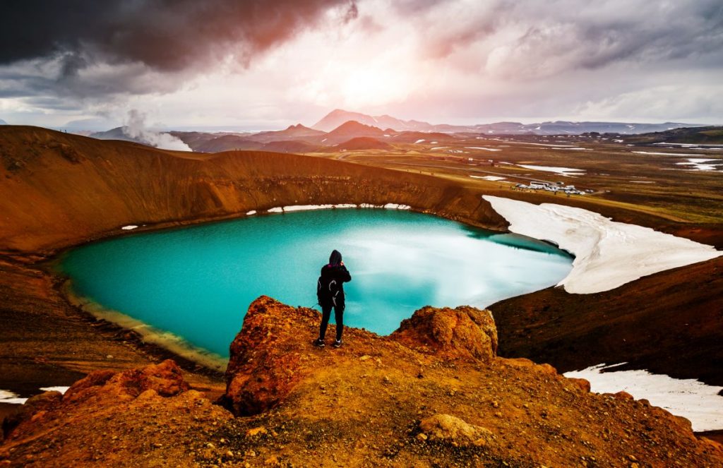 Things to do in Iceland lake visit